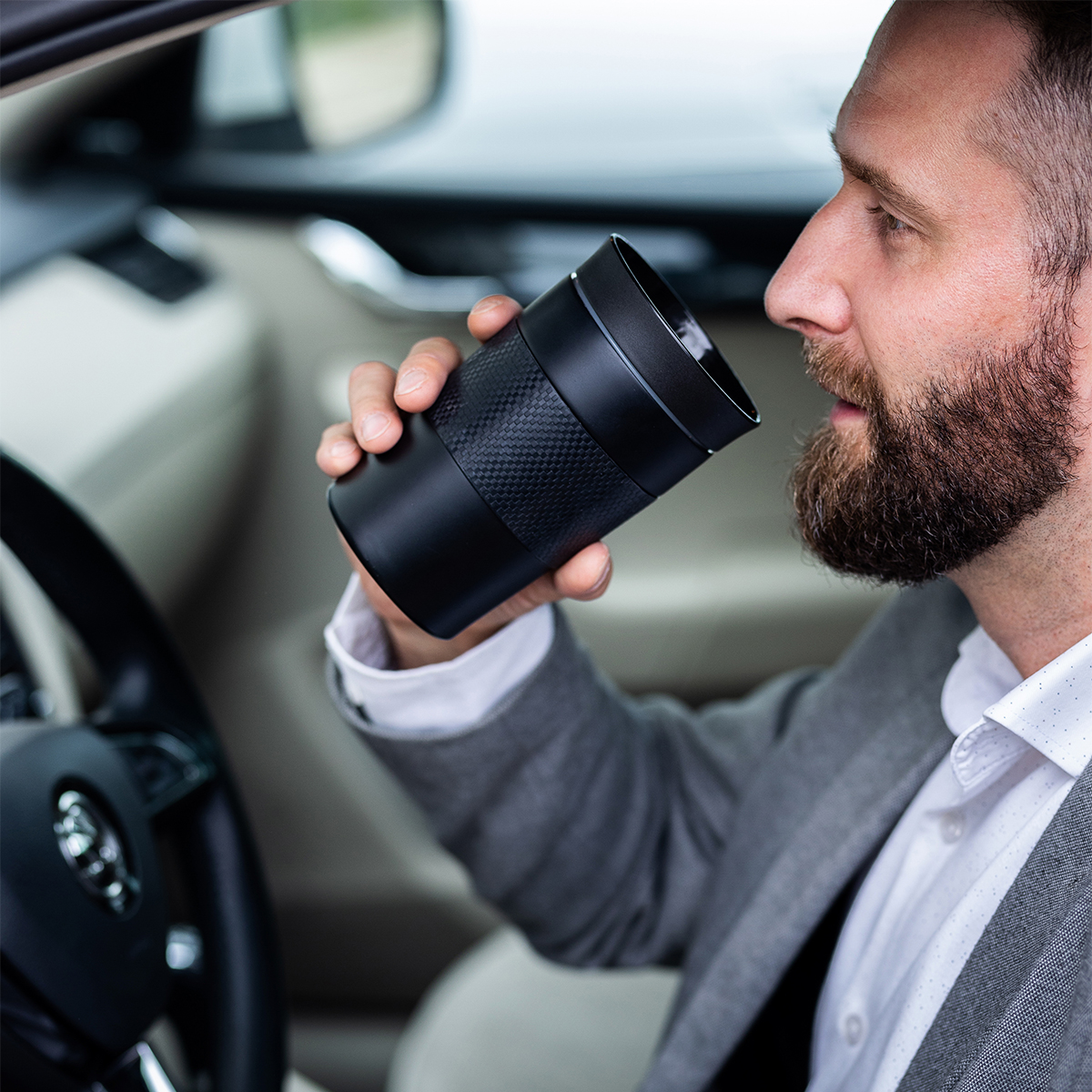 R08480.02 - 320 ml Husavik insulated mug, black 