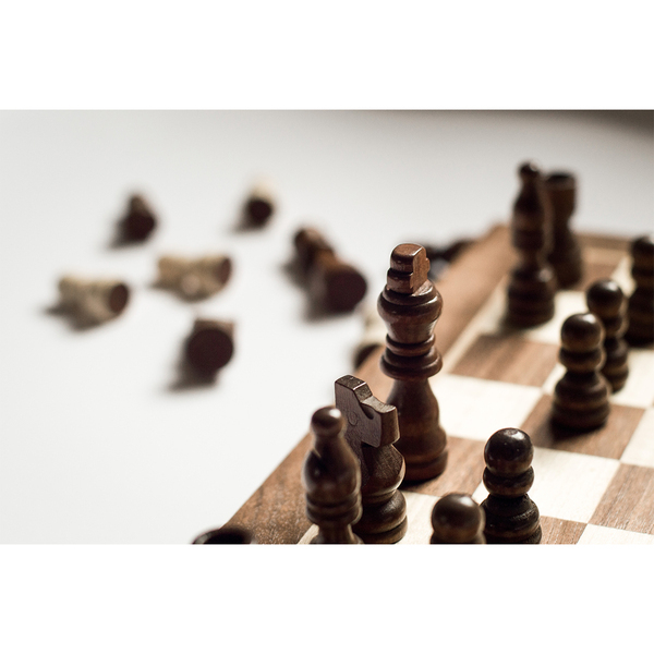 R08854.10 - Wooden chess, brown 
