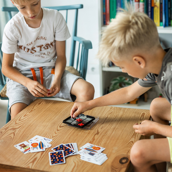 R08865.02 - Magnetic tic tac toe game, black 