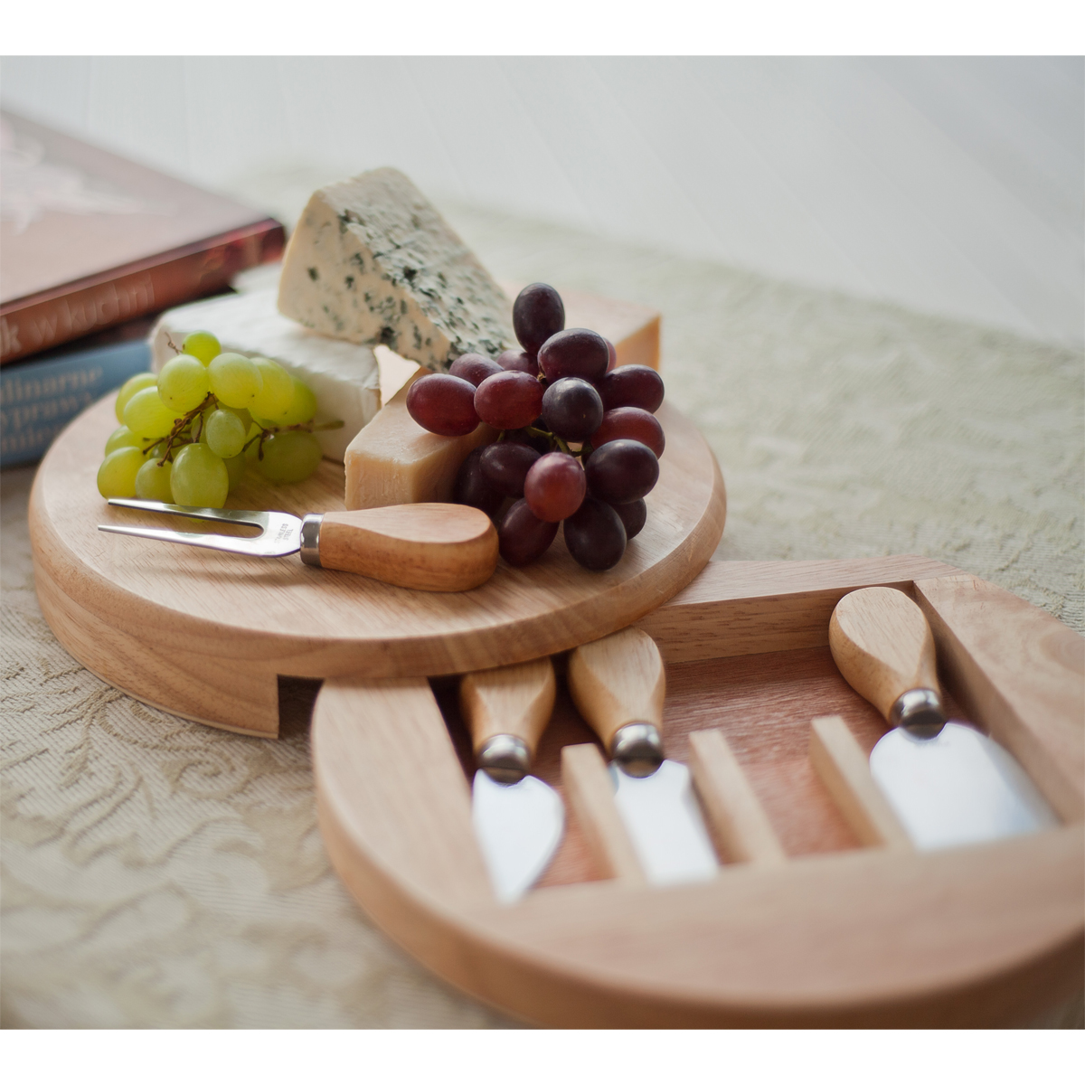 R17128 - Roma cheese set, brown 