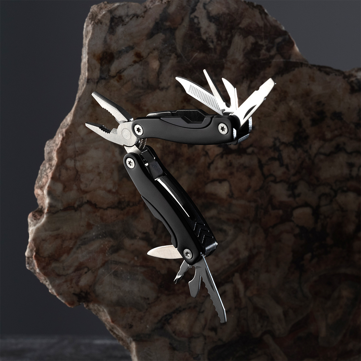 R17499.02 - Exploit multitool, black 