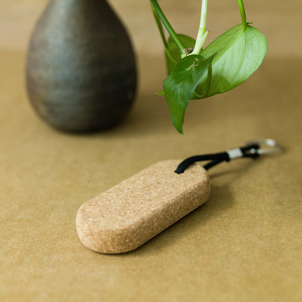 R17624.13 - Plivat cork keychain, beige 