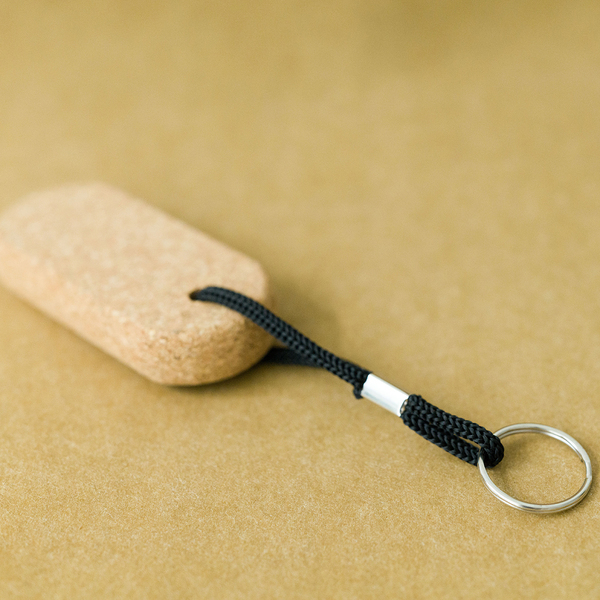 R17624.13 - Plivat cork keychain, beige 