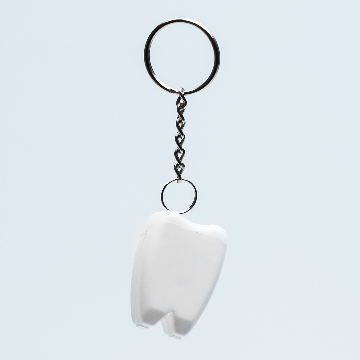 R17731.06 - Toothy keychain with dental floss, white 