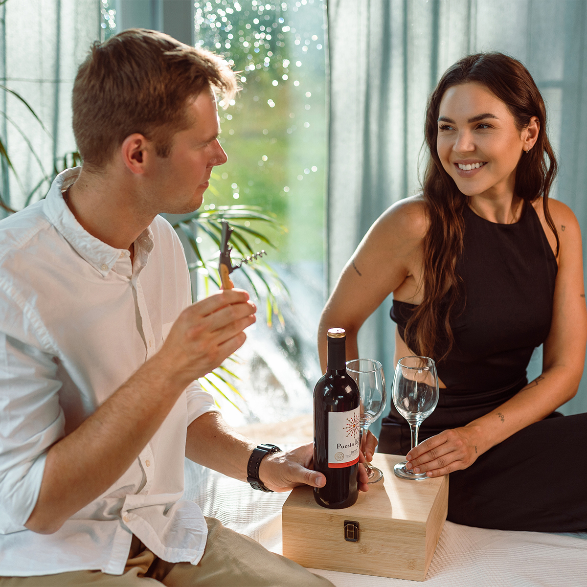 R22550.13 - Veneto set of two wine glasses, beige 