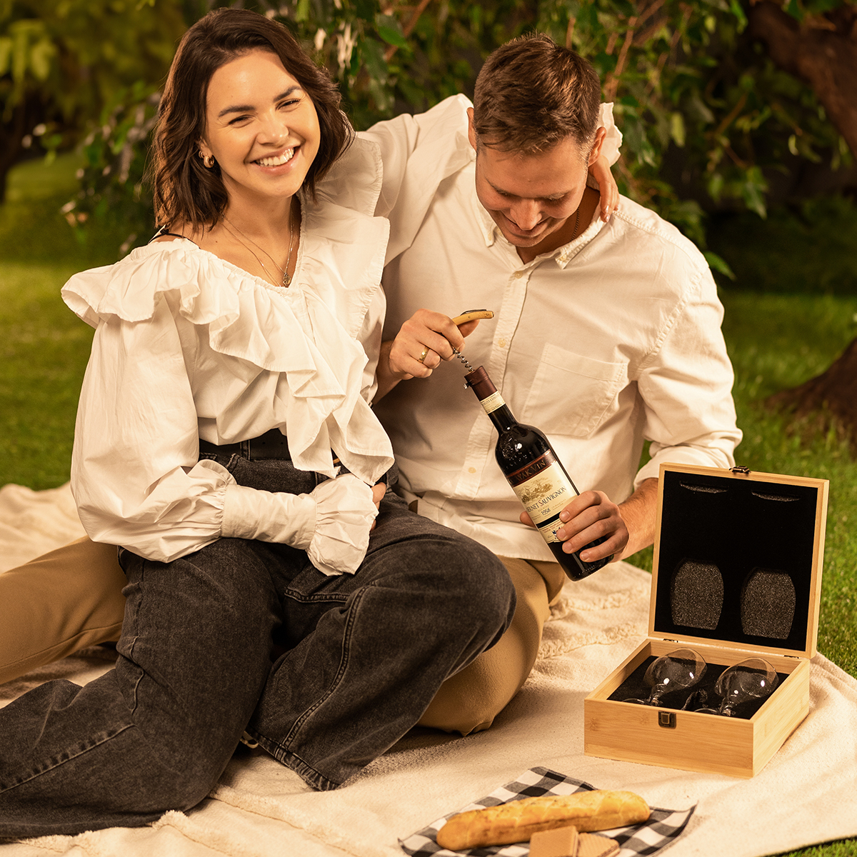 R22550.13 - Veneto set of two wine glasses, beige 