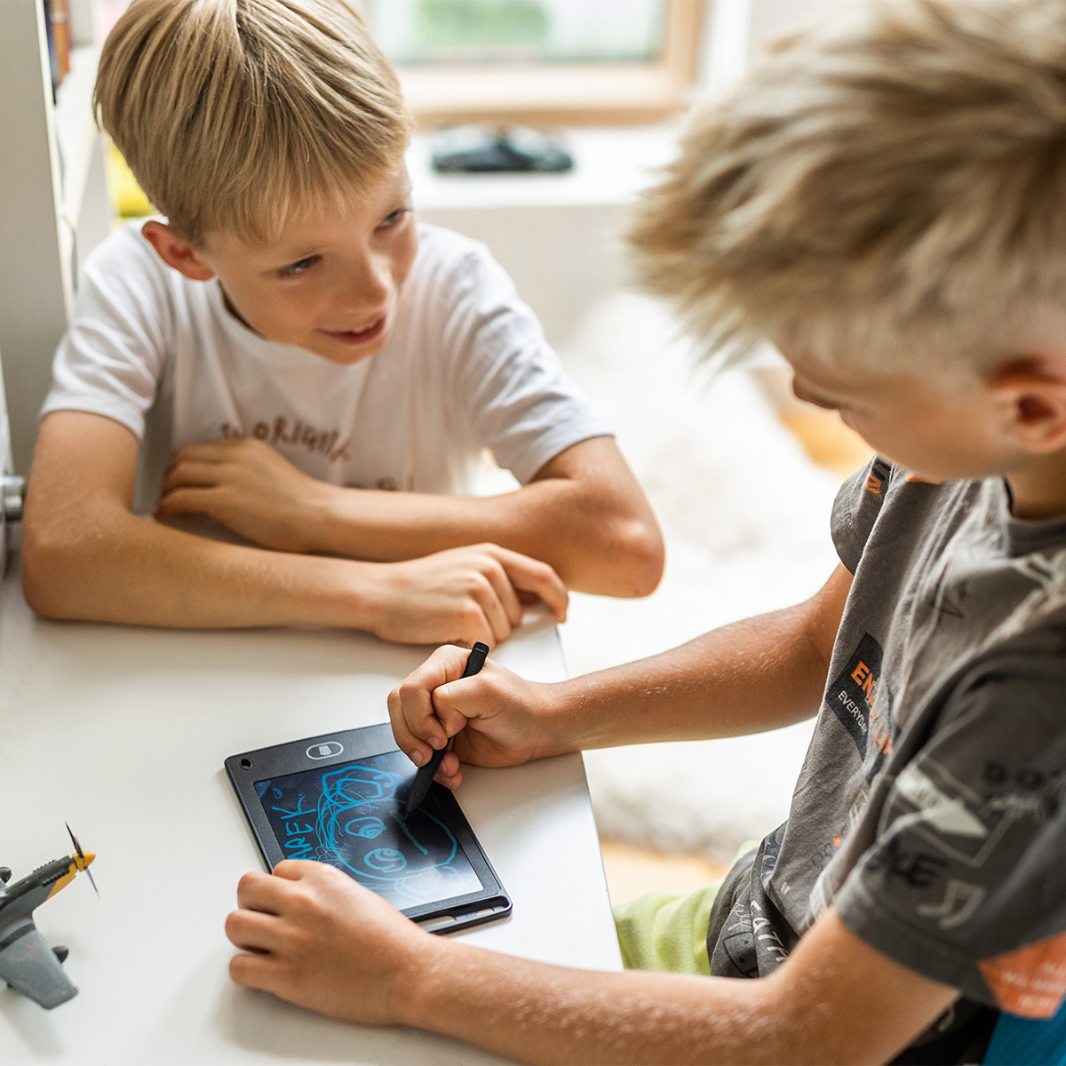 R35643.02 - Devon Tablet for notes, black 