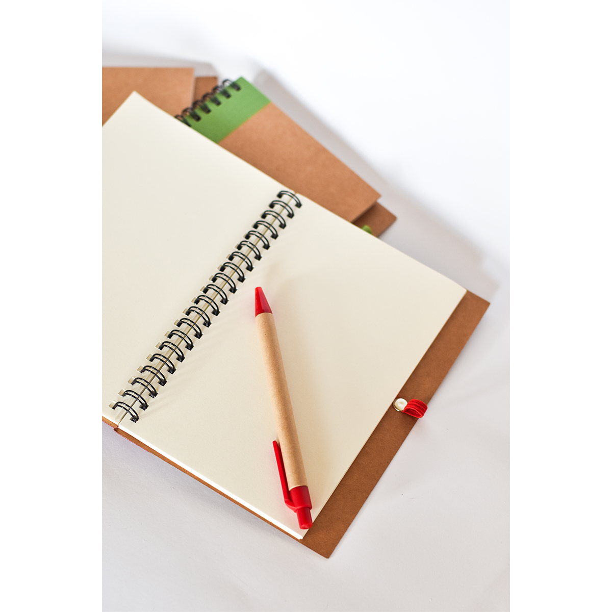R64267.08 - Dalvik notebook, red 