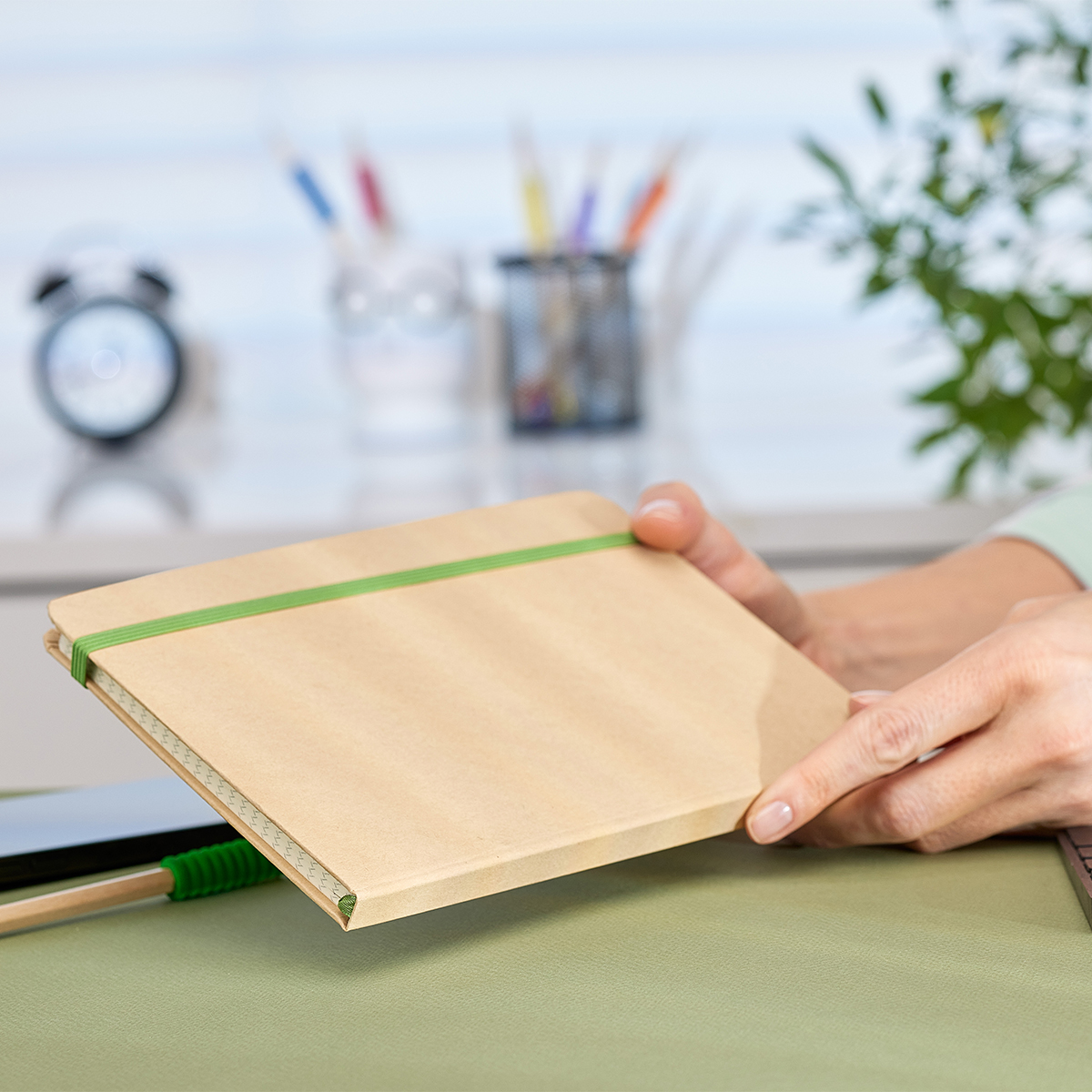 R73635.05 - Simply 145x210/80p squared notepad, green 