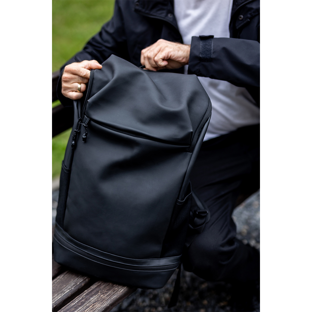 R91845.02 - Backpack Monte, black 